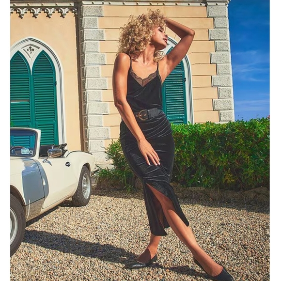 Vince Camuto Velvet Ruched Side Slit Midi A-Line Skirt - Picture 6 of 6